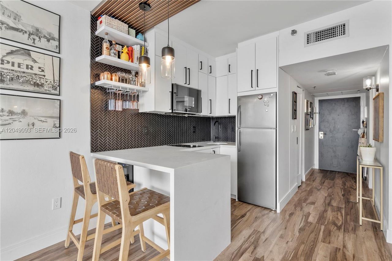 555 NE 15th St , Unit 518, Miami, FL 33132 Photo