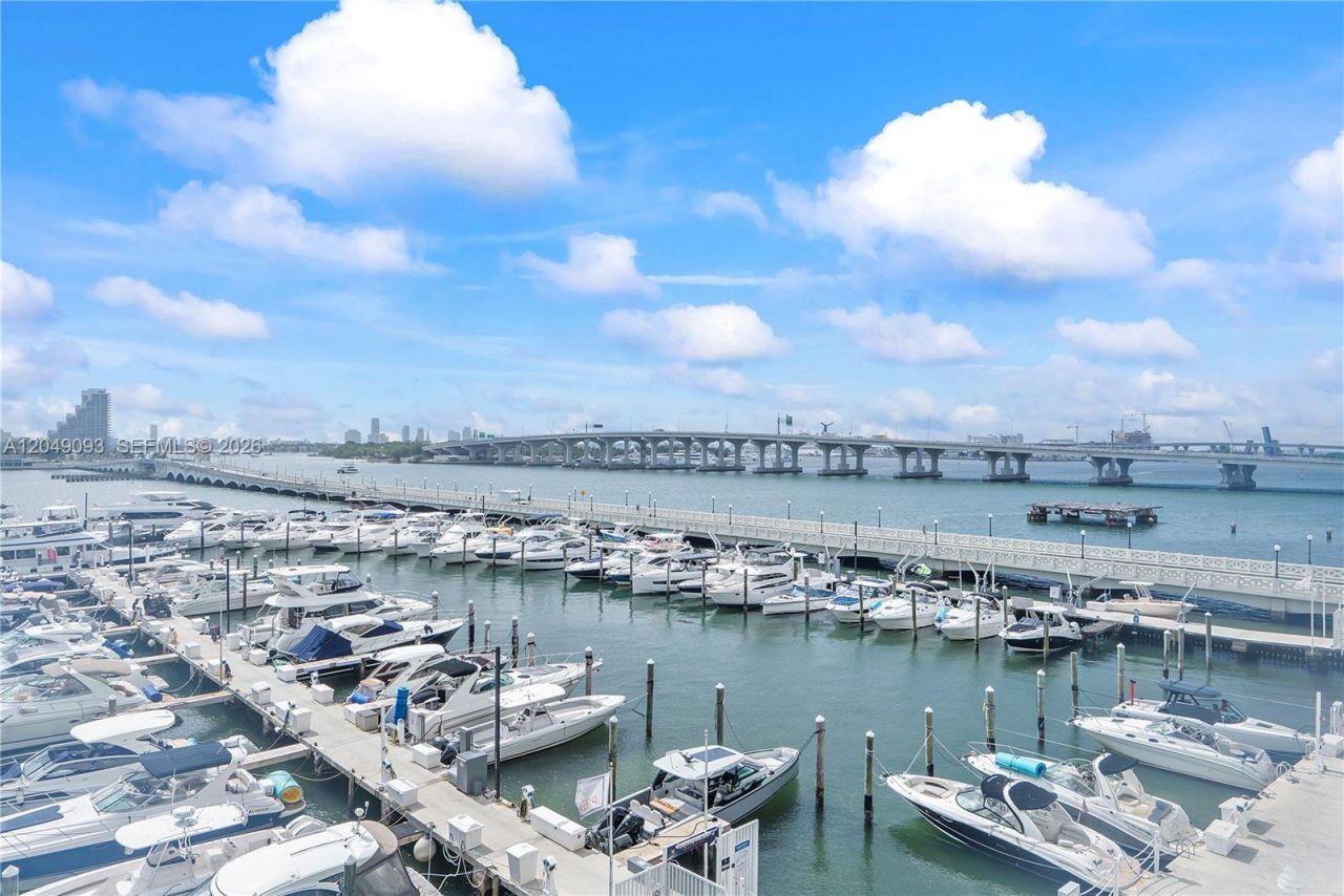 555 NE 15th St , Unit 518, Miami, FL 33132 Photo