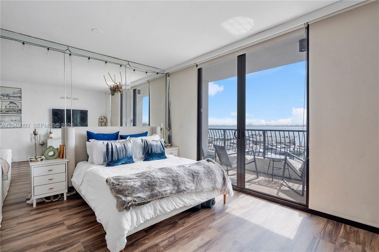 555 NE 15th St , Unit 518, Miami, FL 33132 Photo