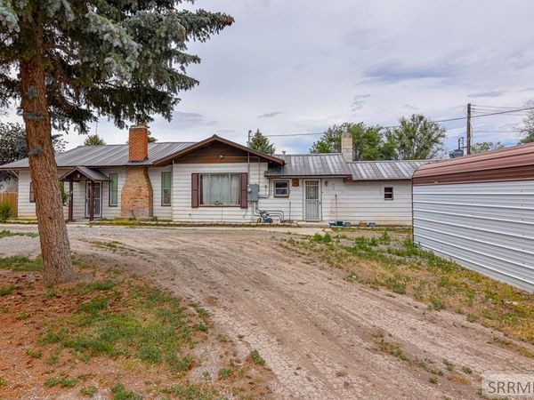 340 N Water Street, ARCO, ID 83213