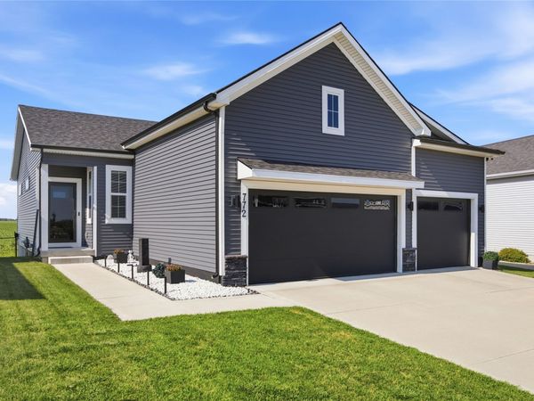 772 Mcintosh Court NE, Bondurant, IA 50035