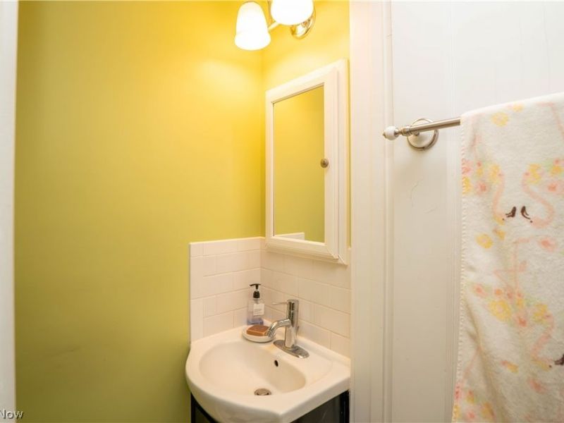 507 W Maple Street, North Canton, OH 44720 Photo 19