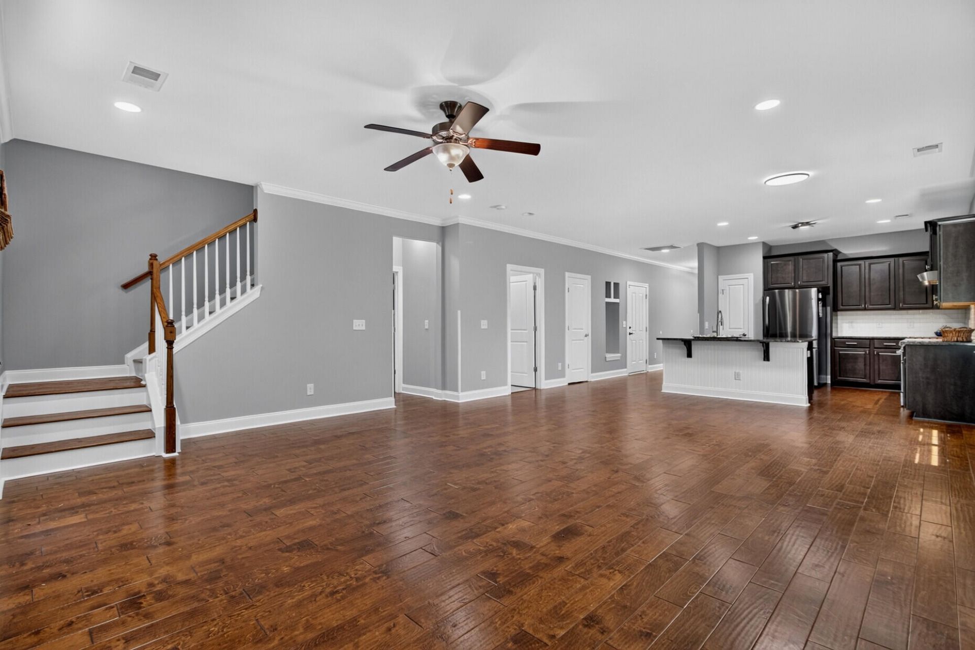 5364 Birdie Lane Photo 18
