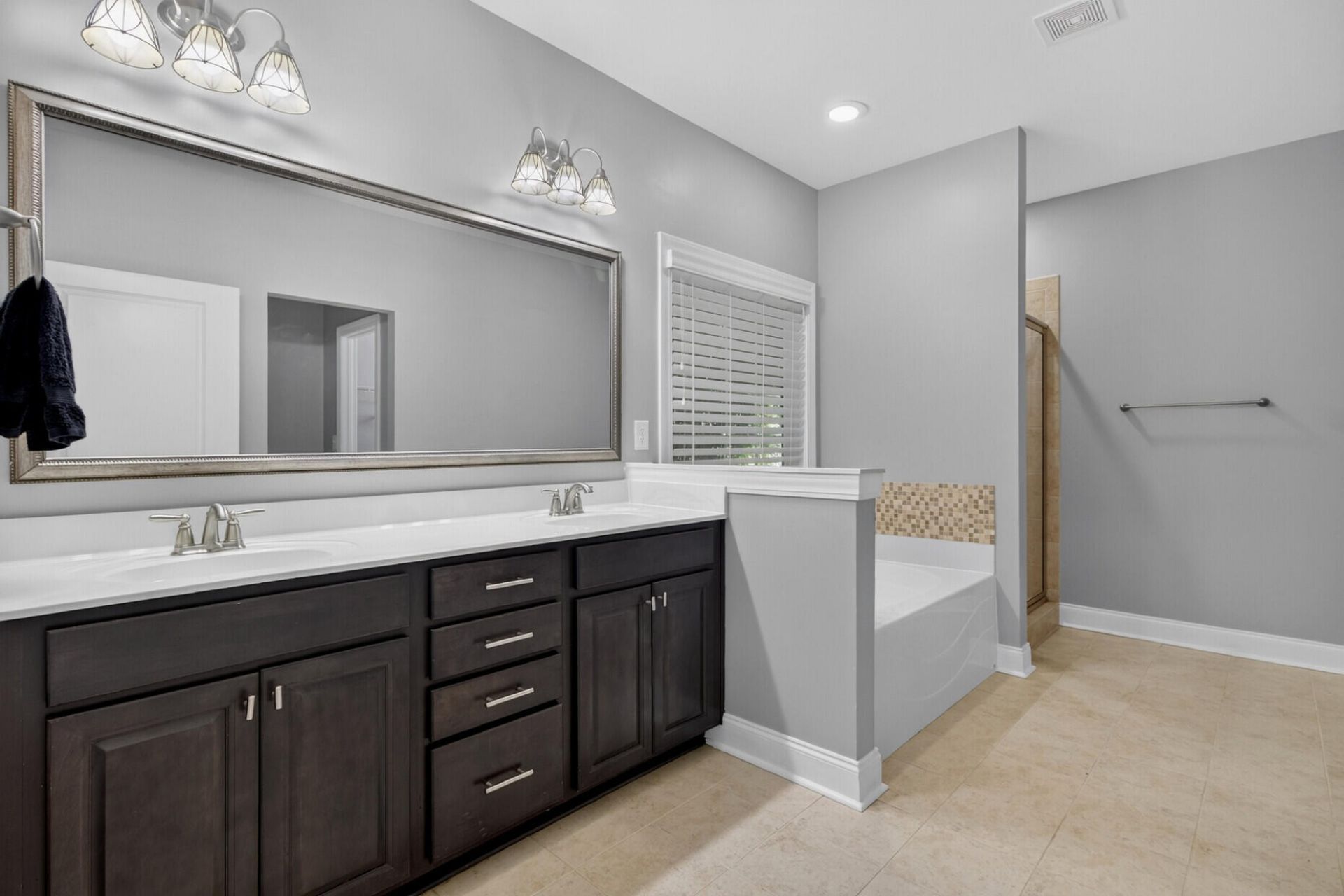 5364 Birdie Lane Photo 23