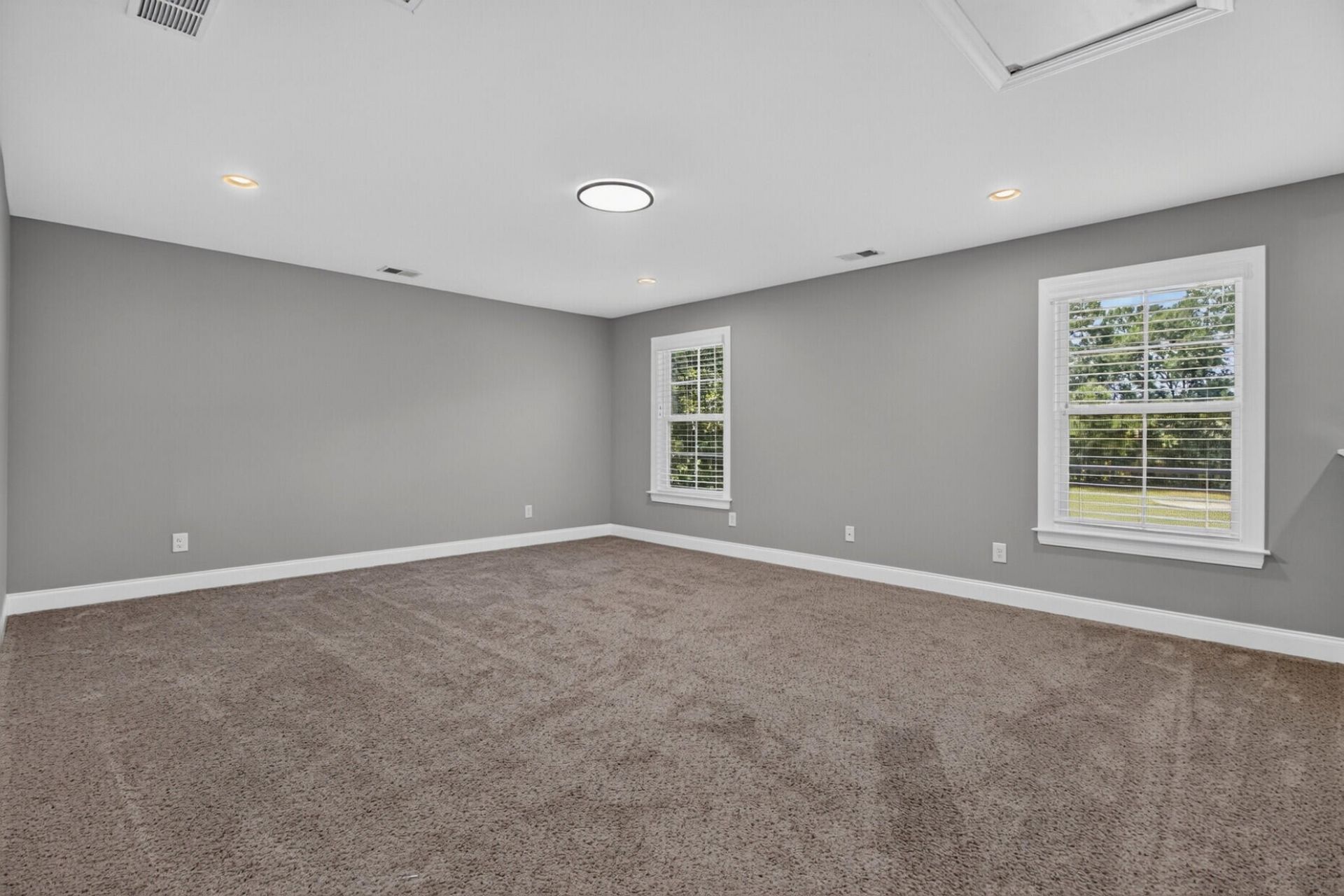 5364 Birdie Lane Photo 29