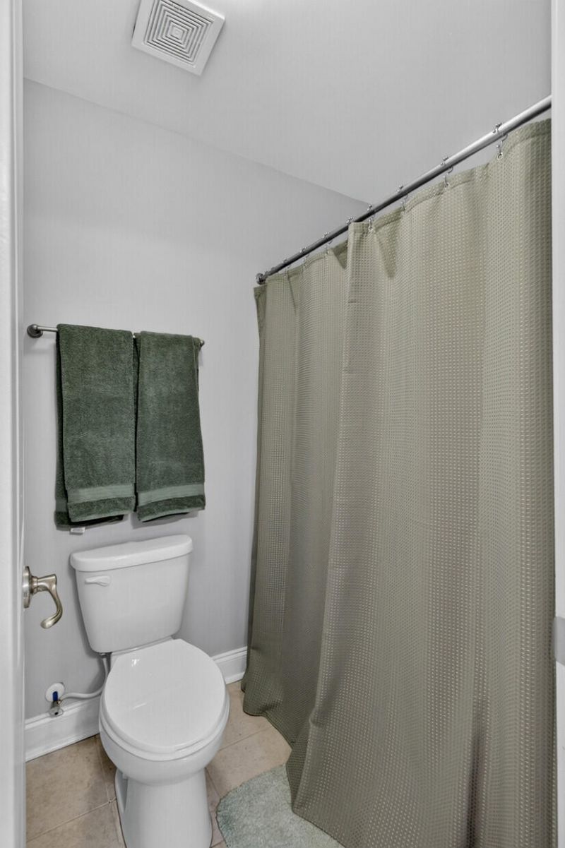 5364 Birdie Lane Photo 35