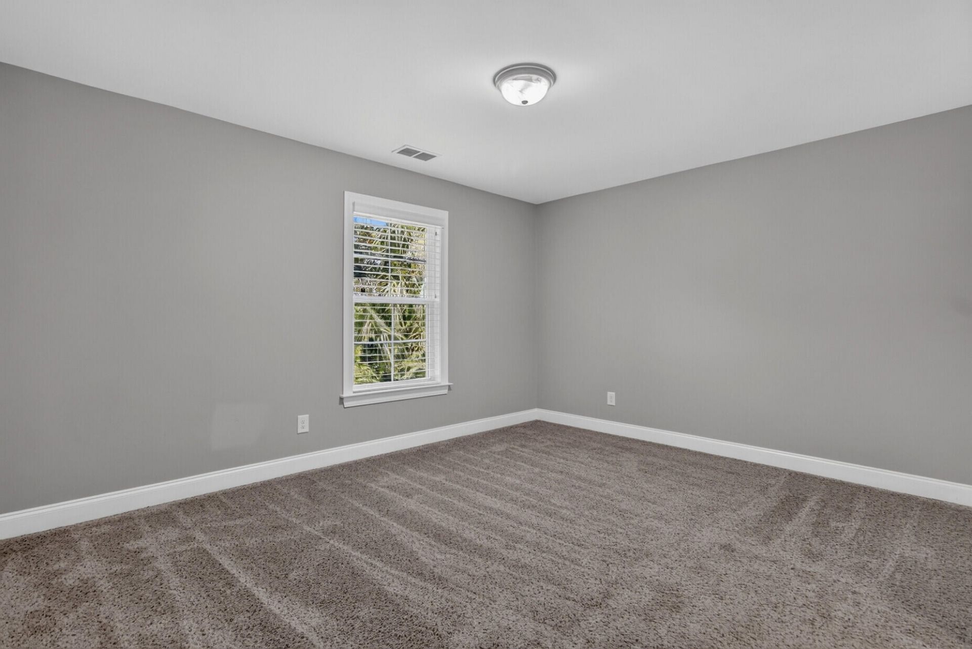 5364 Birdie Lane Photo 36