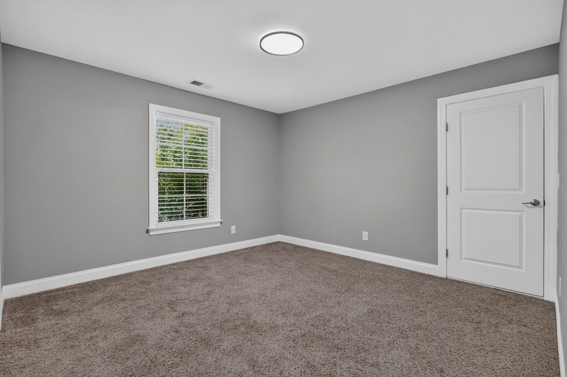 5364 Birdie Lane Photo 39