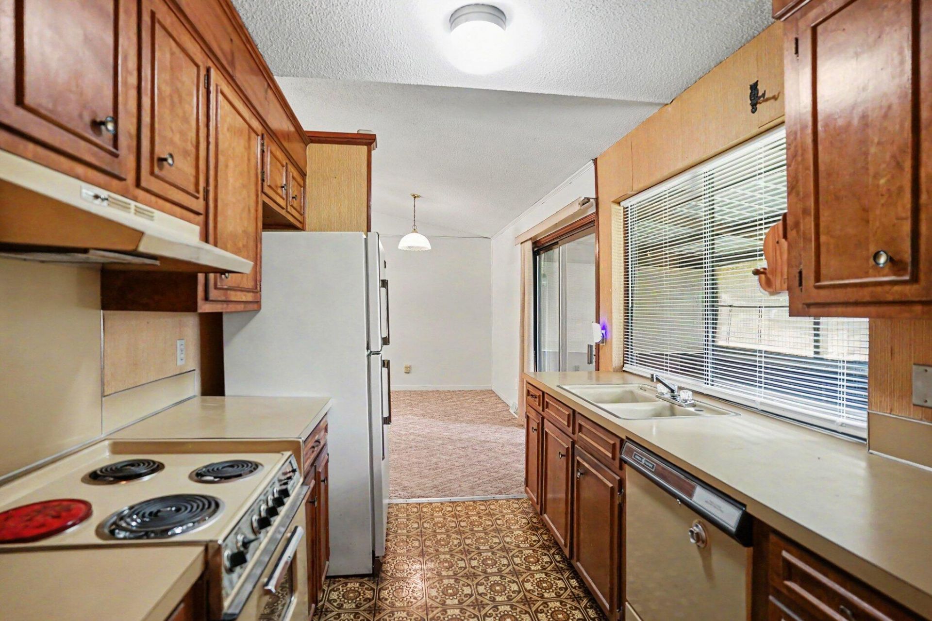 519 Longleaf Road Photo 5