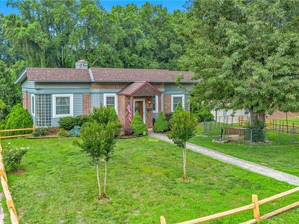211 N Bridge Street, Jonesville, NC 28642