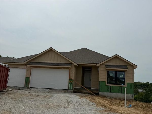 13775 NW 70th Street, Parkville, MO 64152