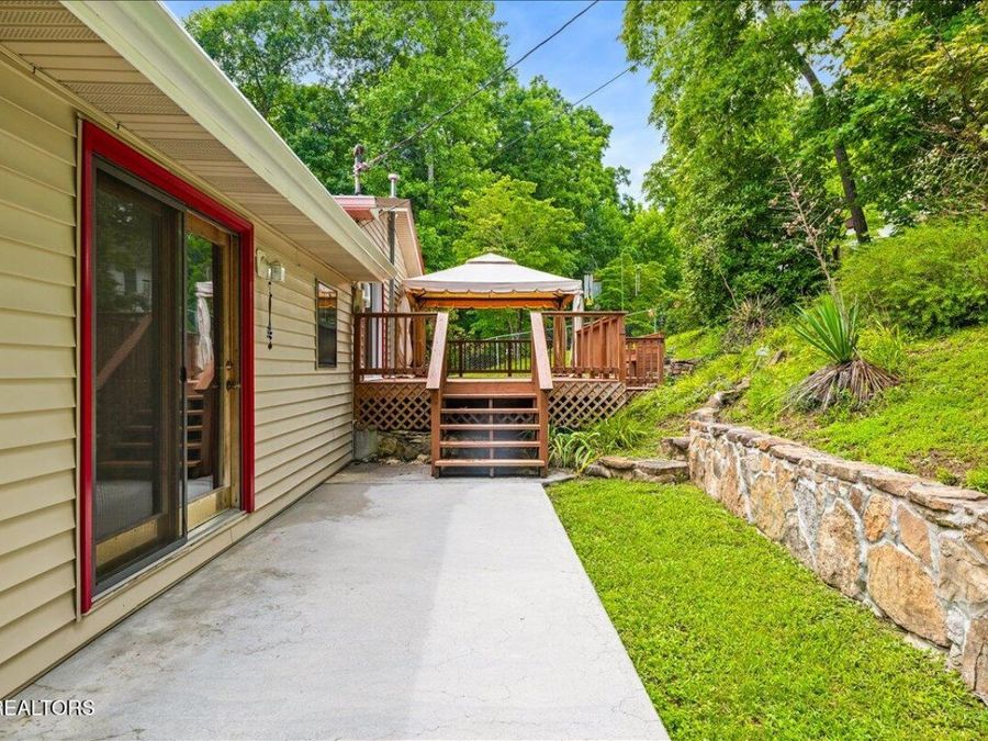 Property Image 36