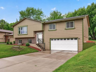 17918 Weaver Lake Drive, Maple Grove, MN 55311