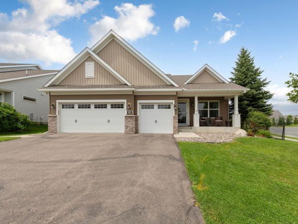 601 Stonegate Circle , Waconia, MN 55387