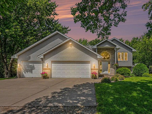7460 Odean Avenue NE, Elk River, MN 55330