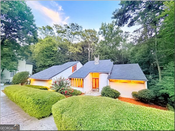 320 Fauna Court, Sandy Springs, GA 30350