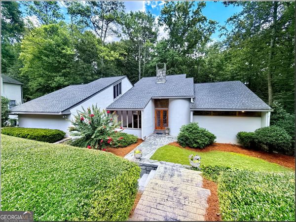 320 Fauna Court, Sandy Springs, GA 30350