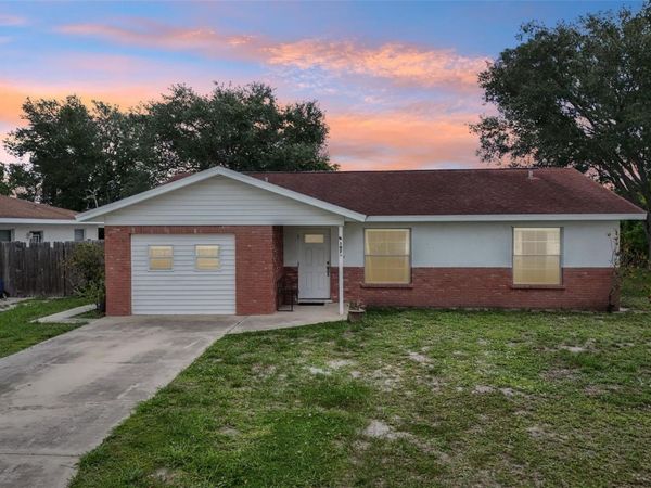 107 67TH STREET NE, BRADENTON, FL 34208