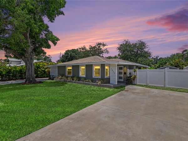 3511 W AZEELE STREET , TAMPA, FL 33609
