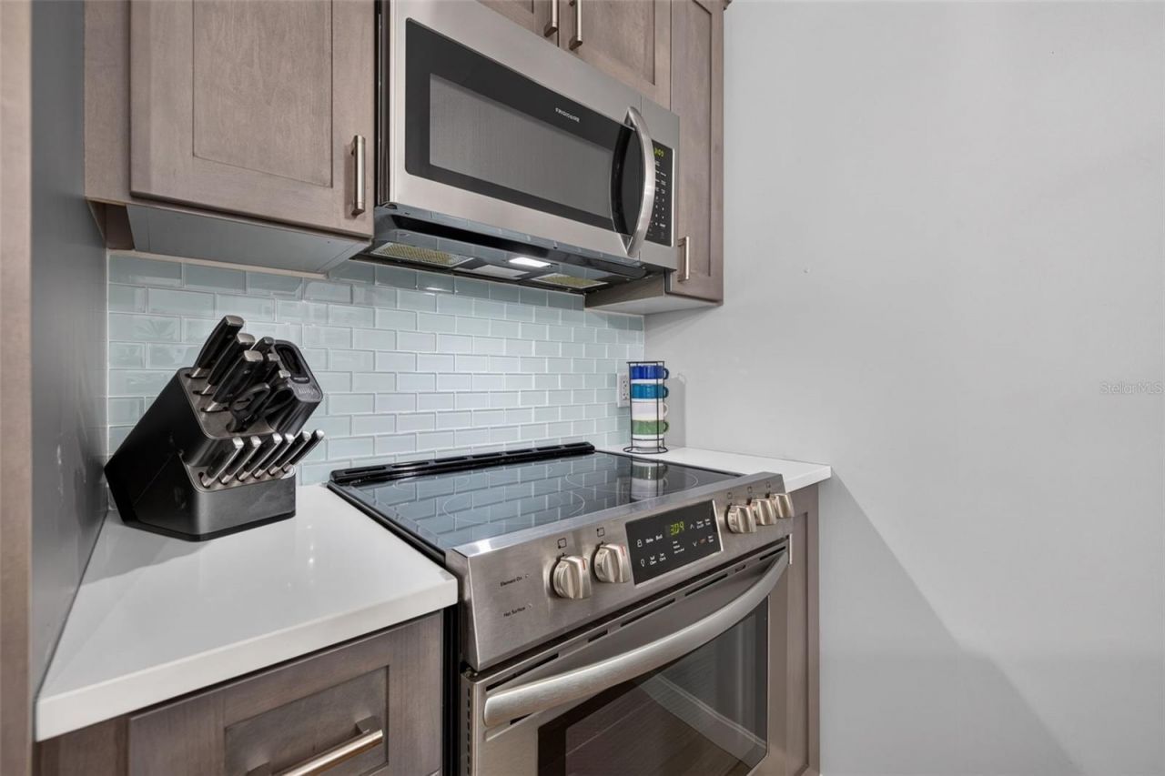 400 4th Avenue S, Unit 408, Saint Petersburg, FL 33701 Photo
