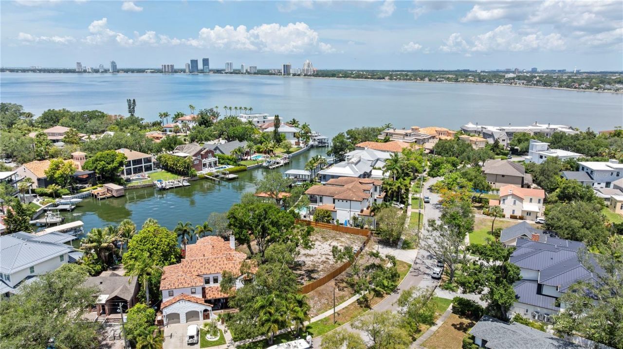 86 Bahama Circle , Tampa, FL 33606 Photo