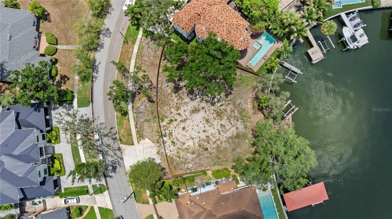 86 Bahama Circle , Tampa, FL 33606 Photo