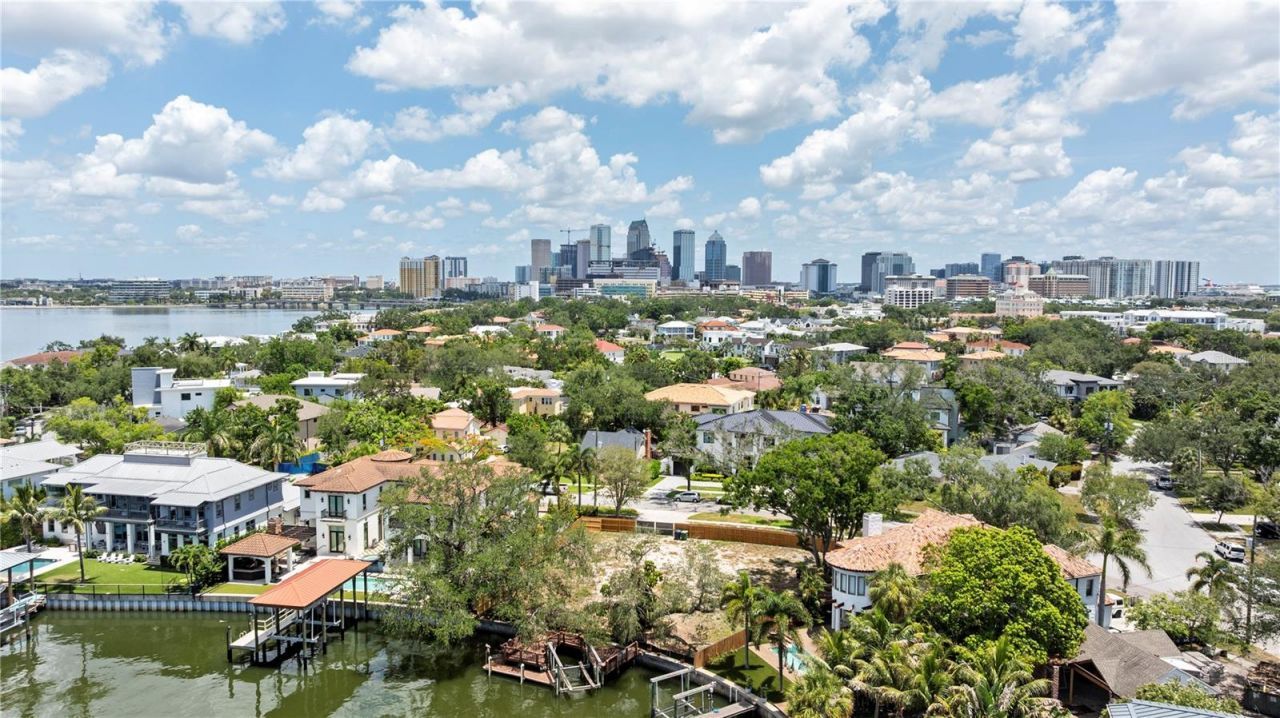 86 Bahama Circle , Tampa, FL 33606 Photo