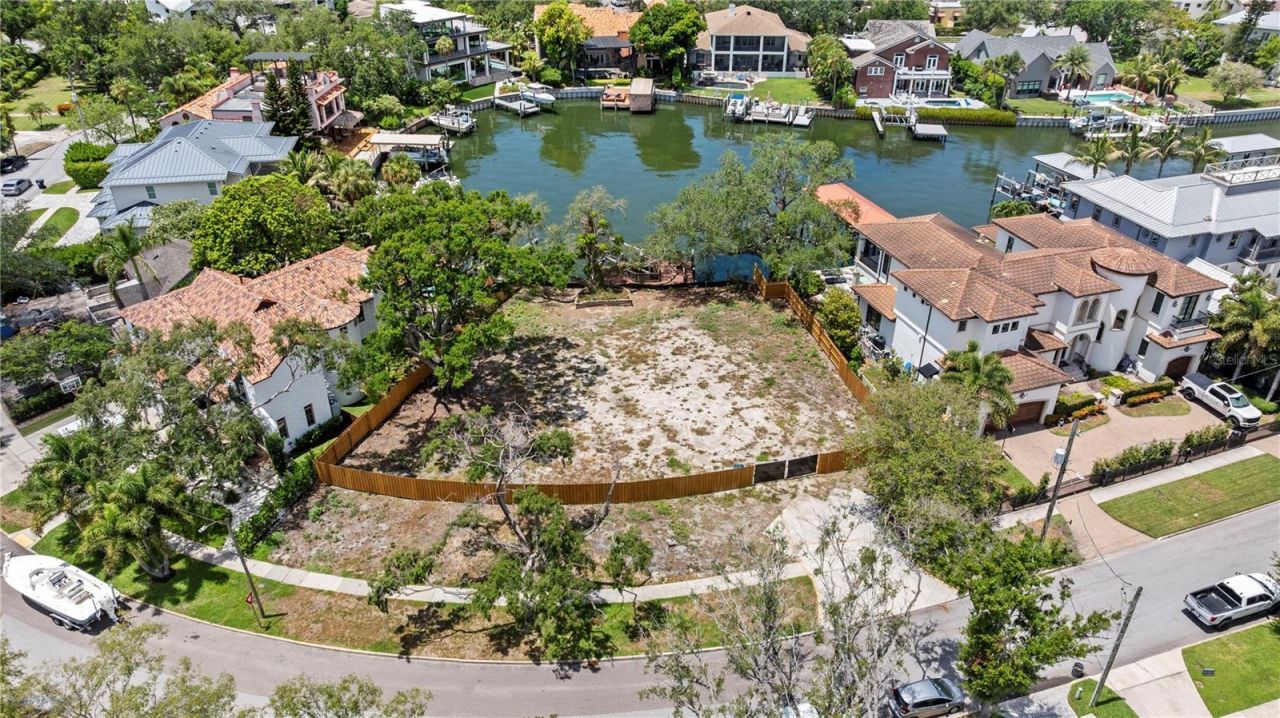 86 Bahama Circle , Tampa, FL 33606 Photo