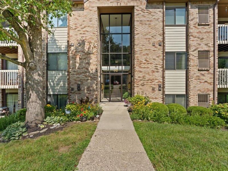 70 View Terrace Drive, Unit 2, Southgate, KY 41071 Photo 2