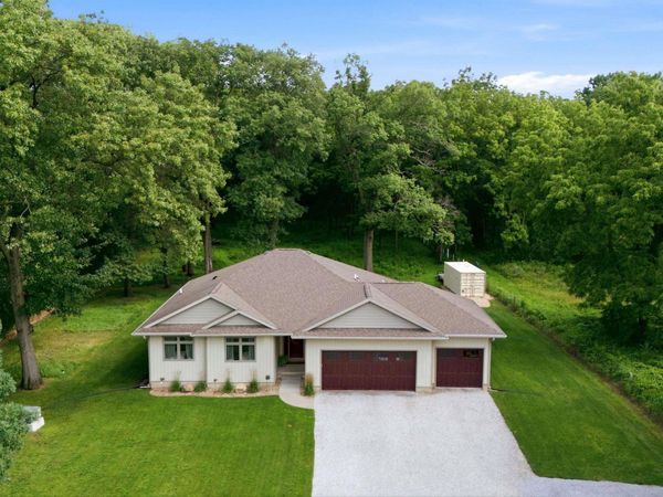 5017 Gilbertville Road, Waterloo, IA 50701