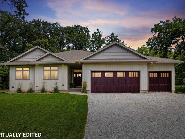 5017 Gilbertville Road, Waterloo, IA 50701