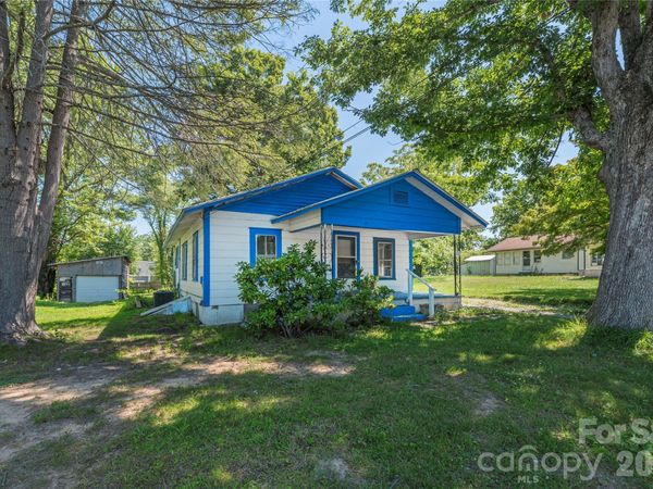 308 Substation Street , Hendersonville, NC 28792