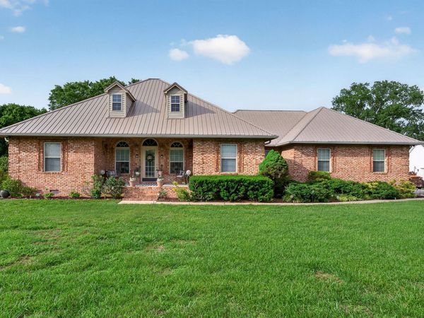 271 Hearthstone Dr , Sparta, TN 38583