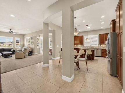 691 Lefevre Dr, Folsom, CA 95630 Photo