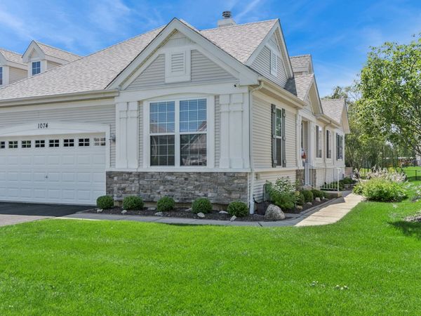 1074 HAMPTON Lane , Yorkville, IL 60560