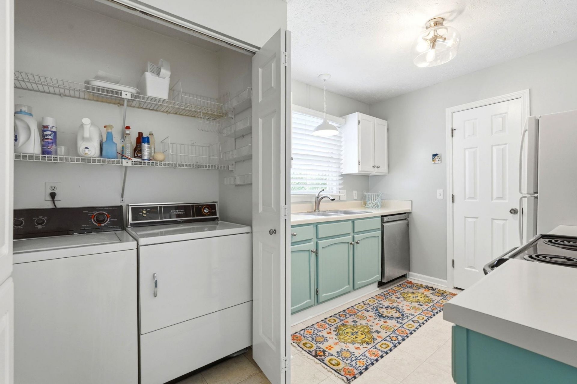 906 Tiffany Ln.  Photo 5