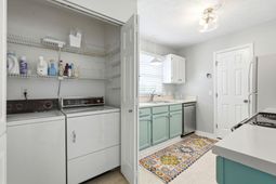 906 Tiffany Ln.  photo 4