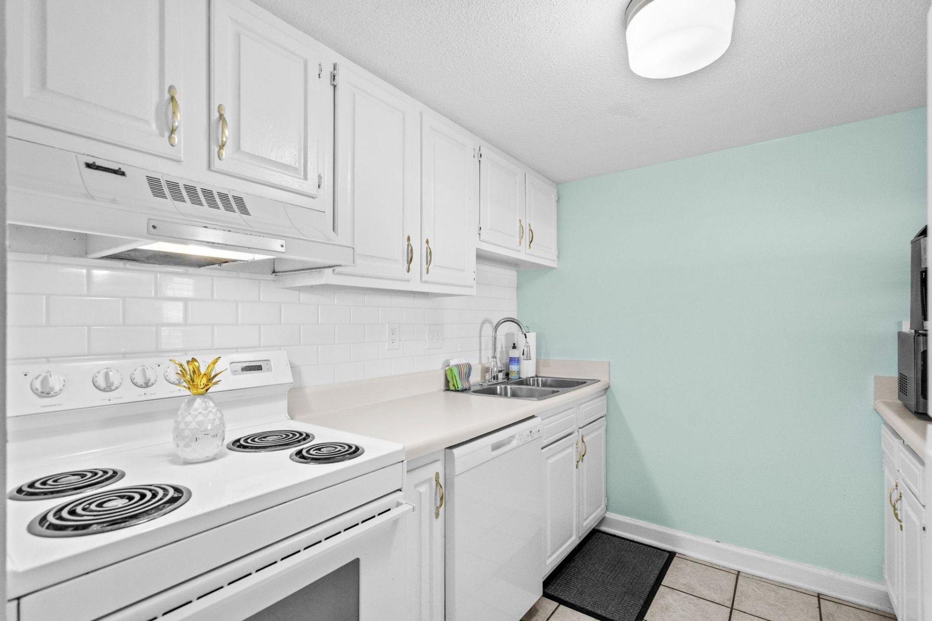 601 Mitchell Dr. Photo 13
