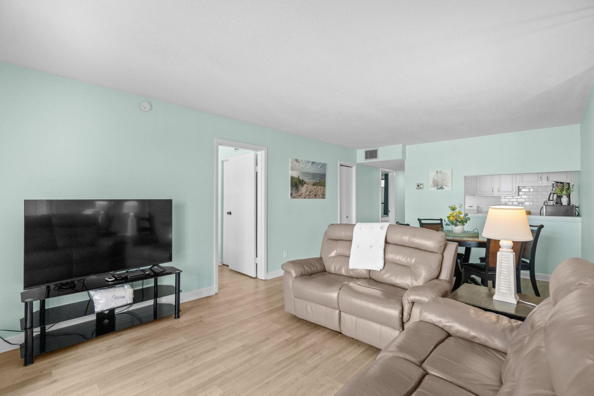 601 Mitchell Dr. Photo 8