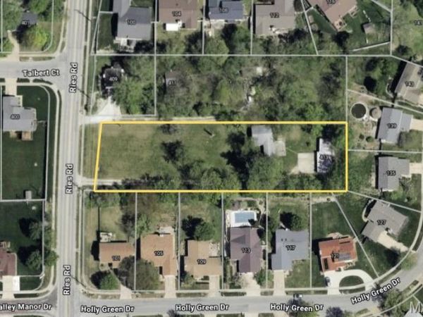 413 Reis Road, Ballwin, MO 63021
