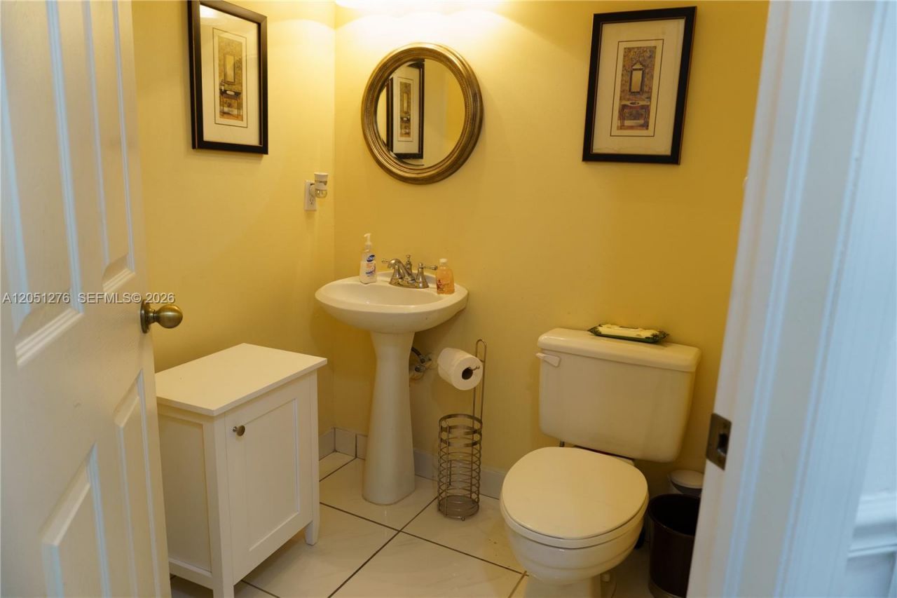 Please Call For Address, Miami, FL 33196 Photo