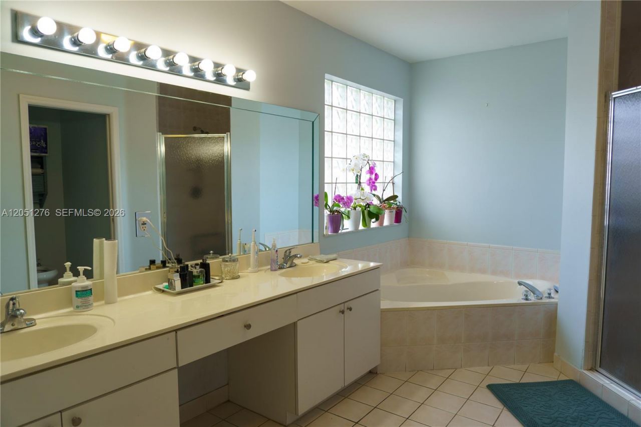 Please Call For Address, Miami, FL 33196 Photo