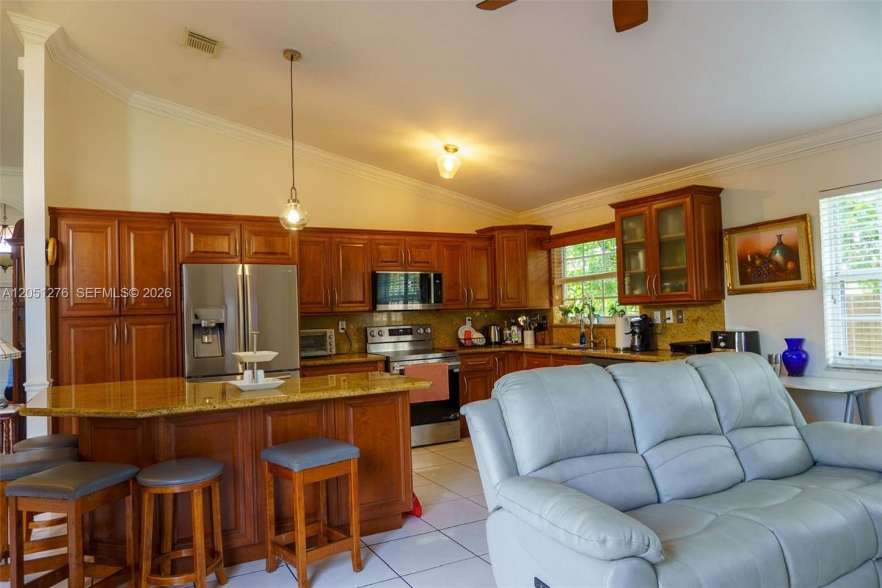 Please Call For Address, Miami, FL 33196 Photo