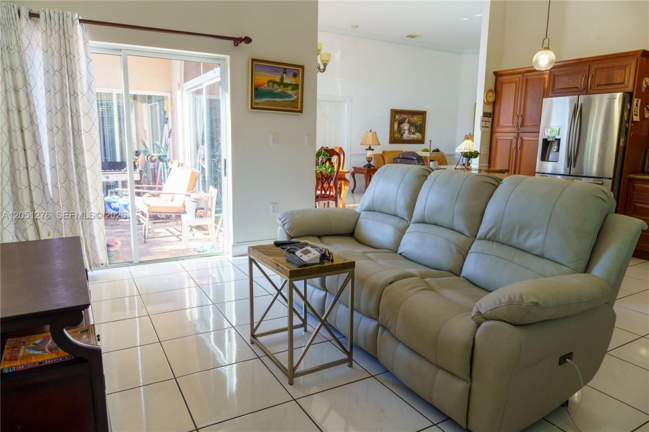 Please Call For Address, Miami, FL 33196 Photo