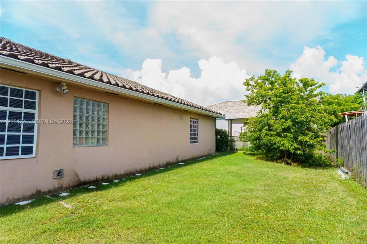 Please Call For Address, Miami, FL 33196 Photo
