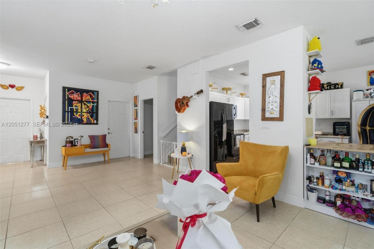 357 NE 35th Ter , Homestead, FL 33033 Photo