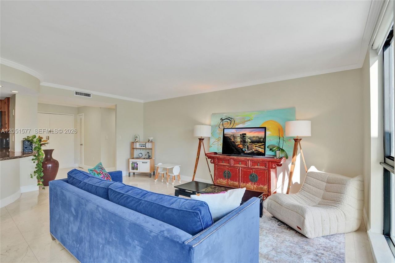 9800 W Bay Harbor Dr , Unit 309, Bay Harbor Islands, FL 33154 Photo