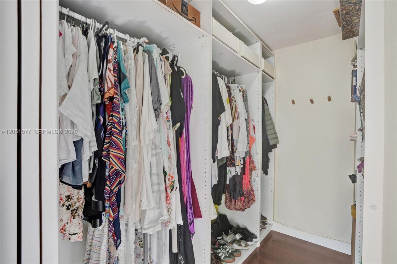 9800 W Bay Harbor Dr , Unit 309, Bay Harbor Islands, FL 33154 Photo
