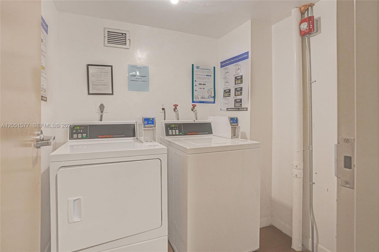 9800 W Bay Harbor Dr , Unit 309, Bay Harbor Islands, FL 33154 Photo