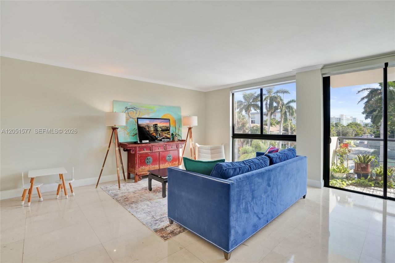 9800 W Bay Harbor Dr , Unit 309, Bay Harbor Islands, FL 33154 Photo